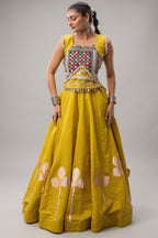 Parrot Green Art Silk Kachchi Mirror Worked Chaniya Choli