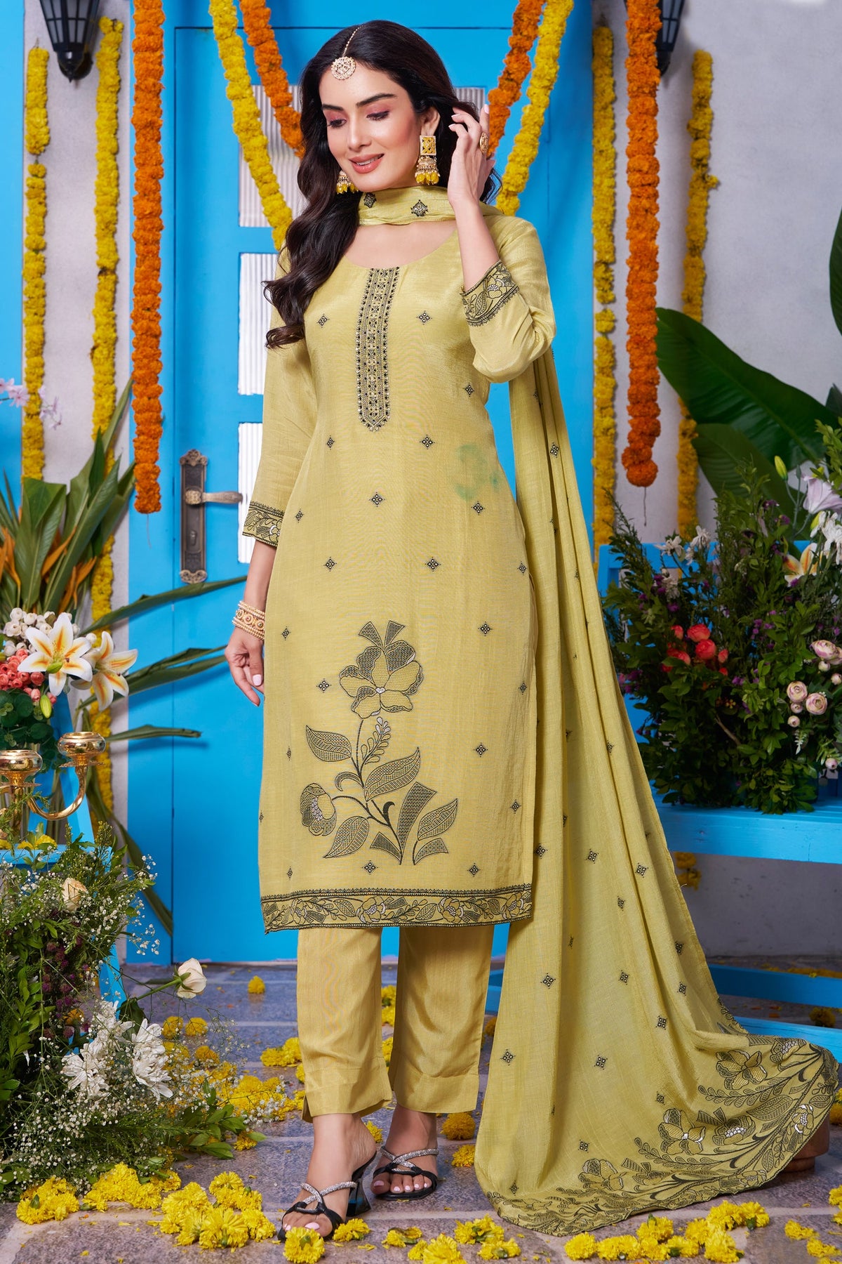 Green Tissue Jacquard Woven Straight Cut Suit